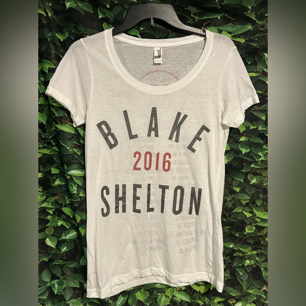 Blake Shelton 2016 On Tour Concert T Shirt White Sparkle Anvil Women’s Small